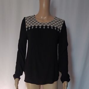 Gap‎ Embroidered Black Women's Top Long Sleeve Size S